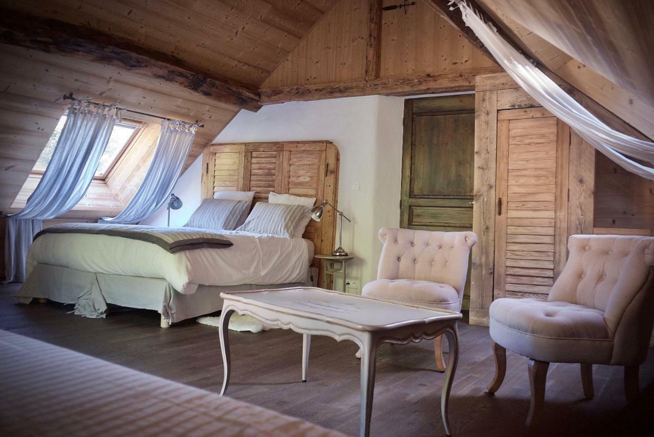 Chambres D'Hotes Des Lodges De La Cascade Yenne Esterno foto